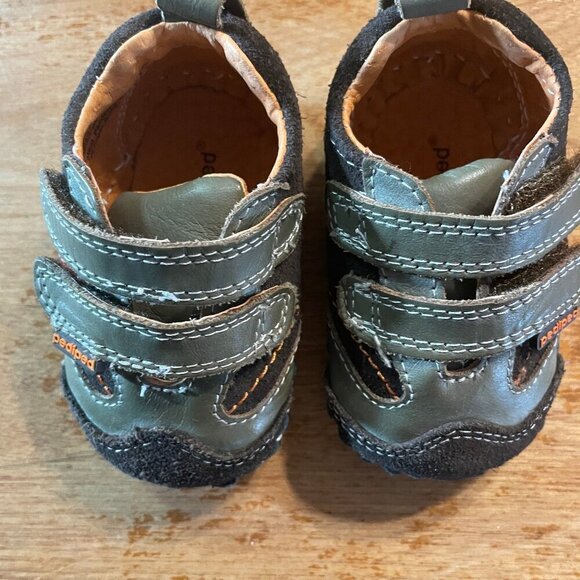 pediped Other - Pediped Taupe Velcro Shoes 0-6 Month